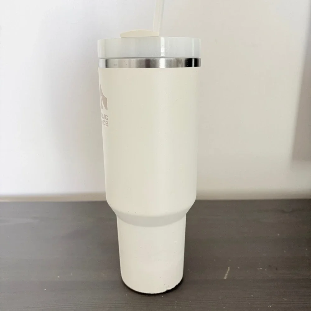 Stanley Tumbler Quencher H2.0 40oz Cream Public Lands Insulated Cup Handle Straw - Picture 10 of 16